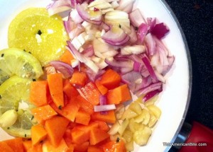Papaya and red onion relish - This American Bite