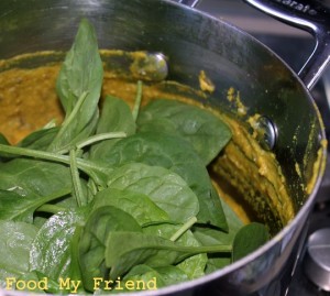 Baby Spinach in Curry